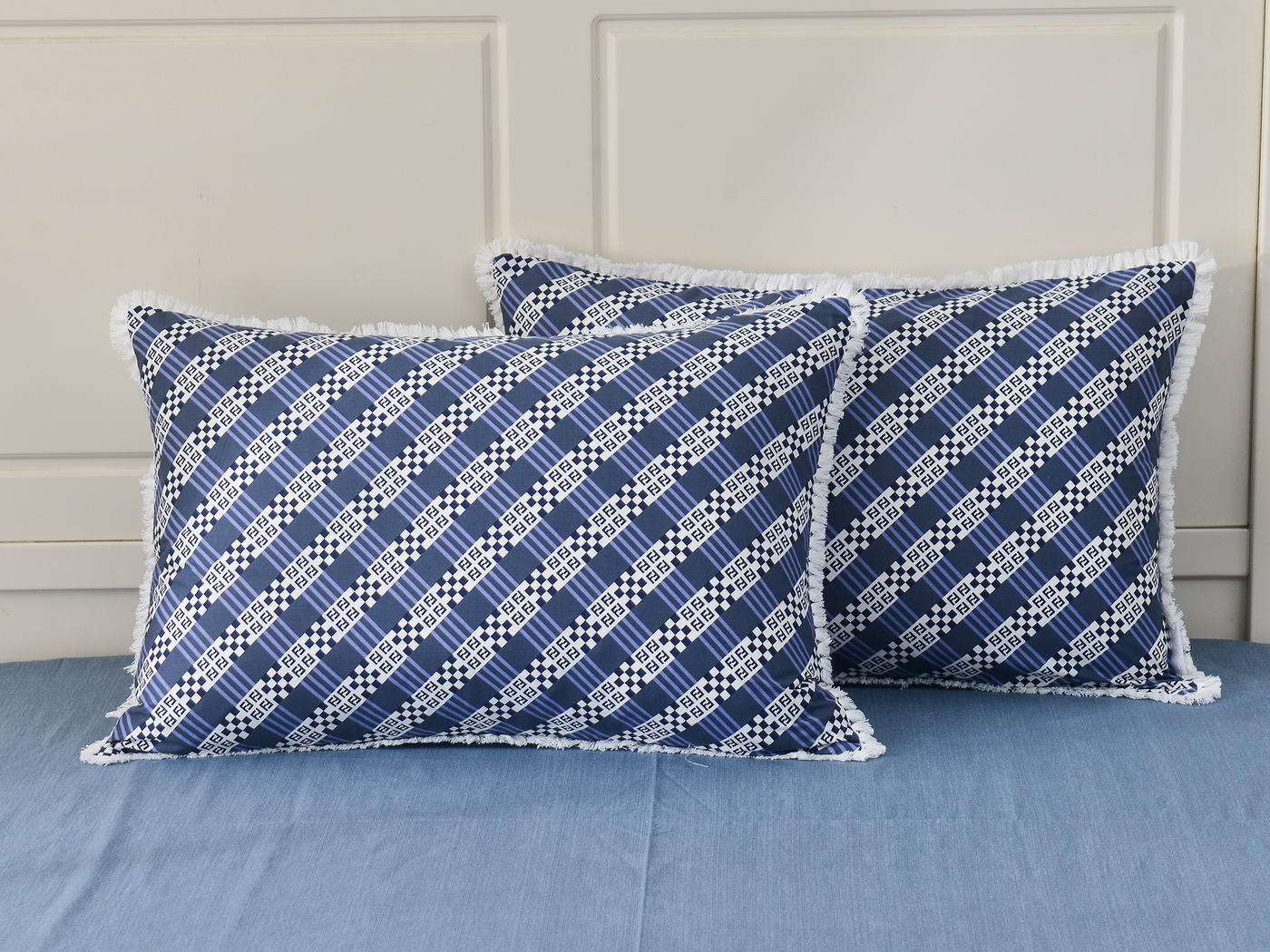 ���������� ����� � ������� Sofi De Marko ��������� �89 � ����� � 70 ��������