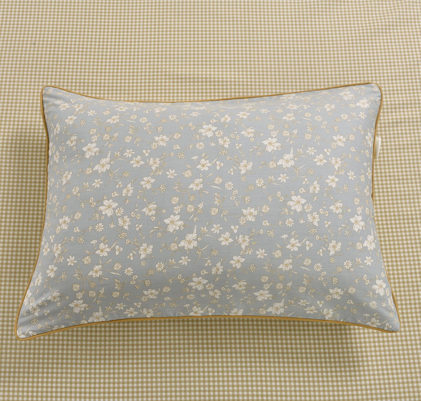 ���������� ����� Sofi De Marko ����� � ���� 10328 �. � 54 �������