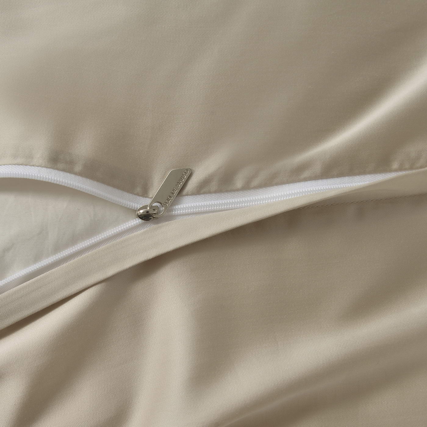 ���������� ����� Sofi De Marko ������ �2 � ���� 23032 �. � ��������� ���� �������� - 50�70 � 70�70