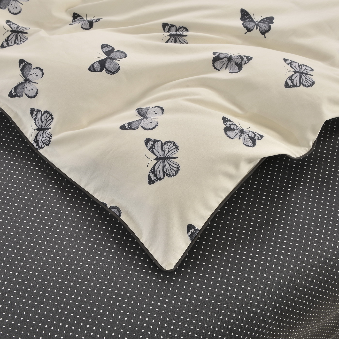 ���������� ����� Sofi De Marko ������ � ���� 10328 �. � �����