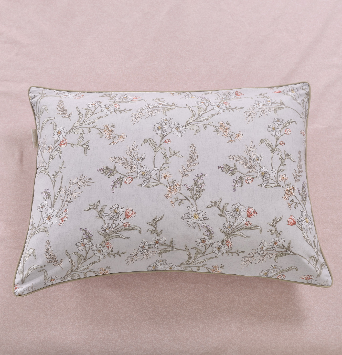 ���������� ����� Sofi De Marko ������ � ���� 11520 �. � 49 ��������