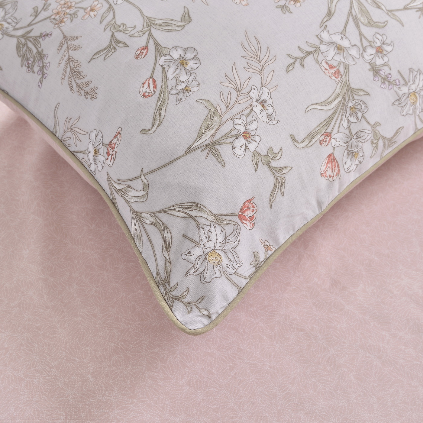 ���������� ����� Sofi De Marko ������ � ���� 11520 �. � �����