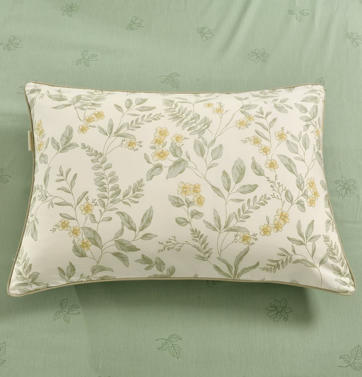 ���������� ����� Sofi De Marko ������ � ���� 10328 �. � 45 ��������