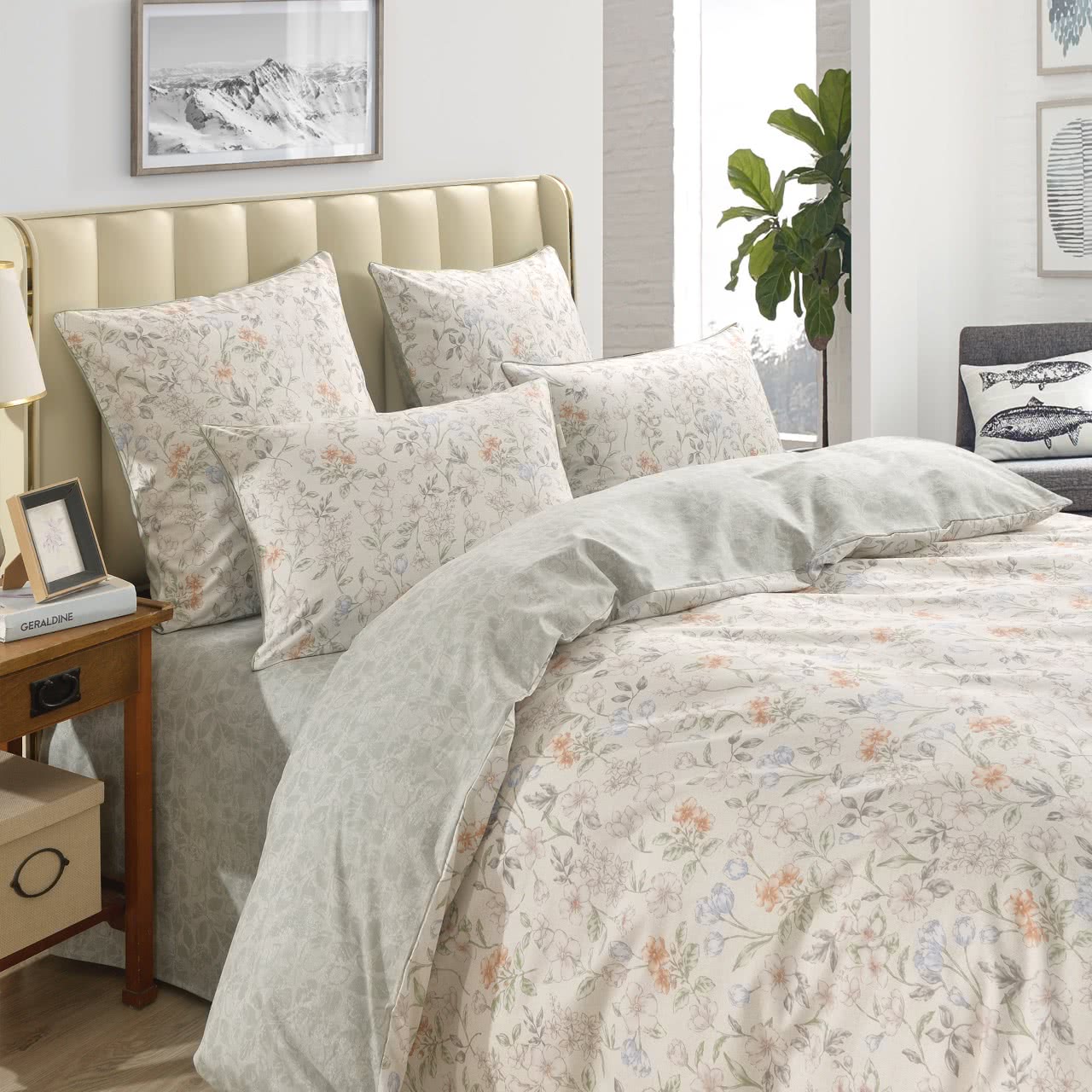 ���������� ����� Sofi De Marko ���� � ���� 10328 �. � 46 ��������