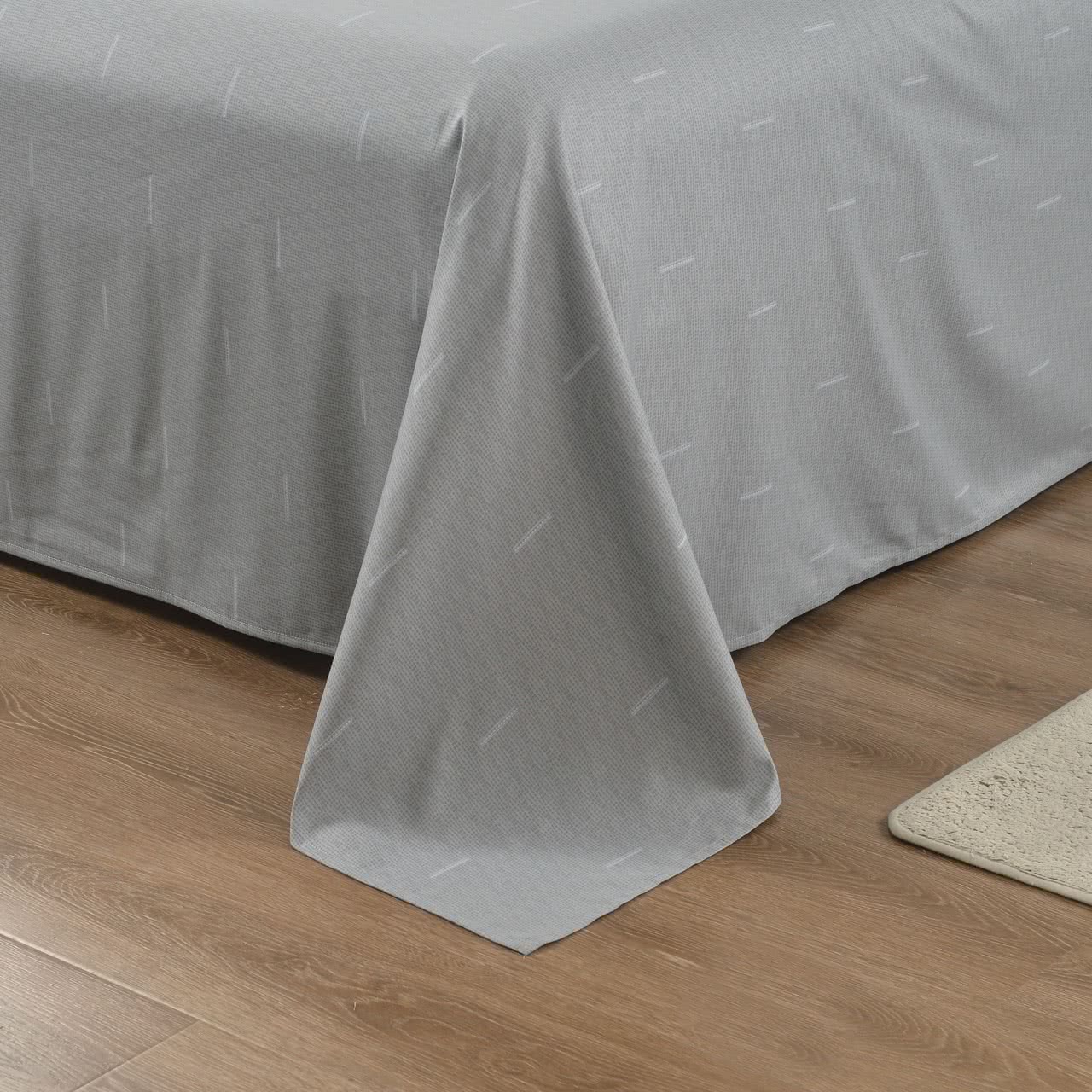 ���������� ����� Sofi De Marko ������ � ���� 13352 �. � ��������� ���� �������� - 50�70 � 70�70