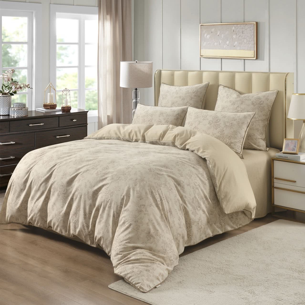 ���������� ����� Sofi De Marko ������ � ���� 10328 �. � 45 ��������