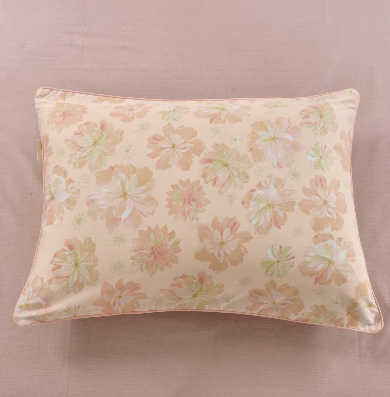 ���������� ����� Sofi De Marko ������ � ����� � 46 ��������