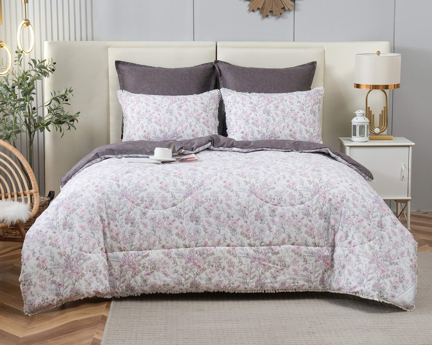 ���������� ����� � ������� Sofi De Marko ��������� �71