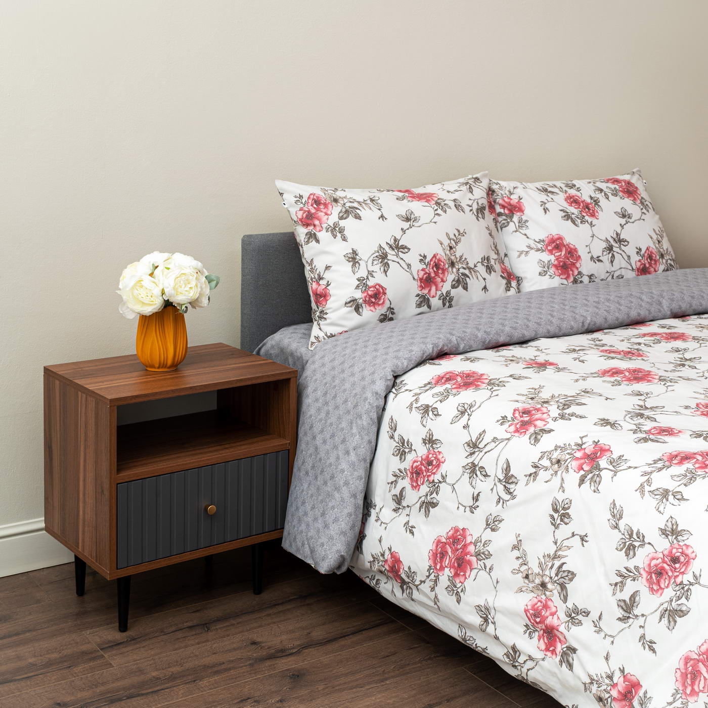 ���������� ����� Sofi De Marko ����� �1 Siberia